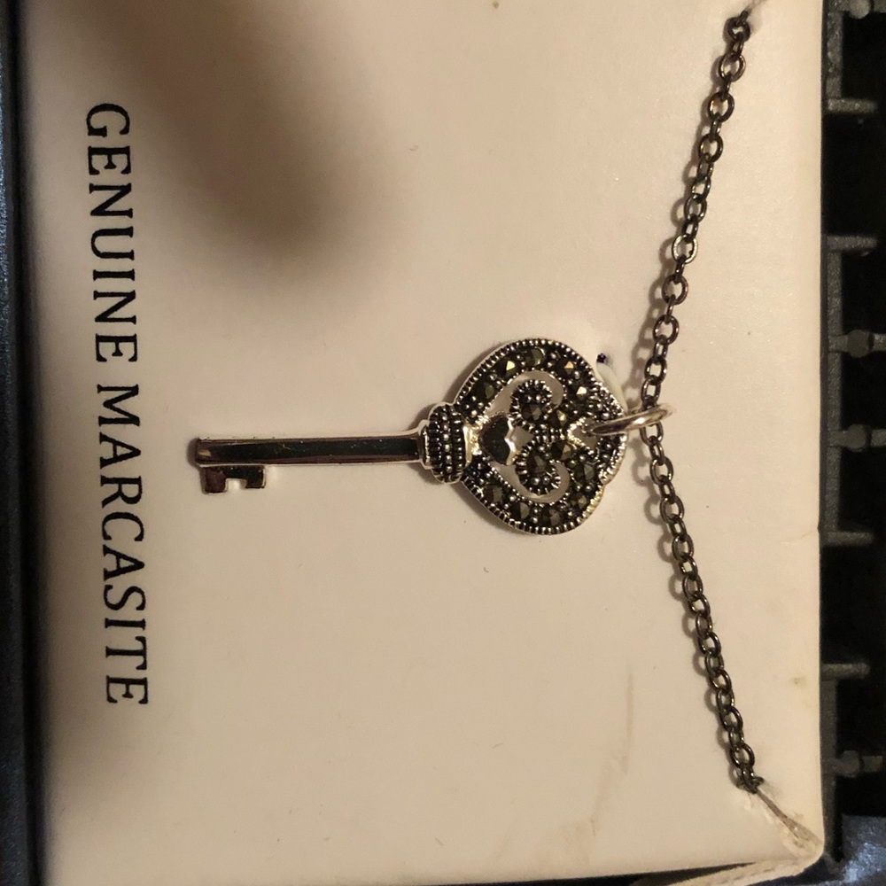 Key necklace